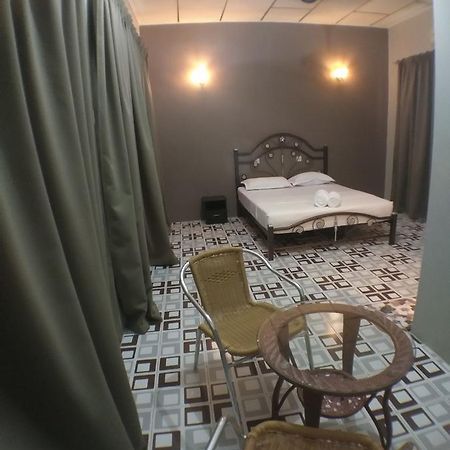 Hana Guesthouse Kuala Tahan Eksteriør billede